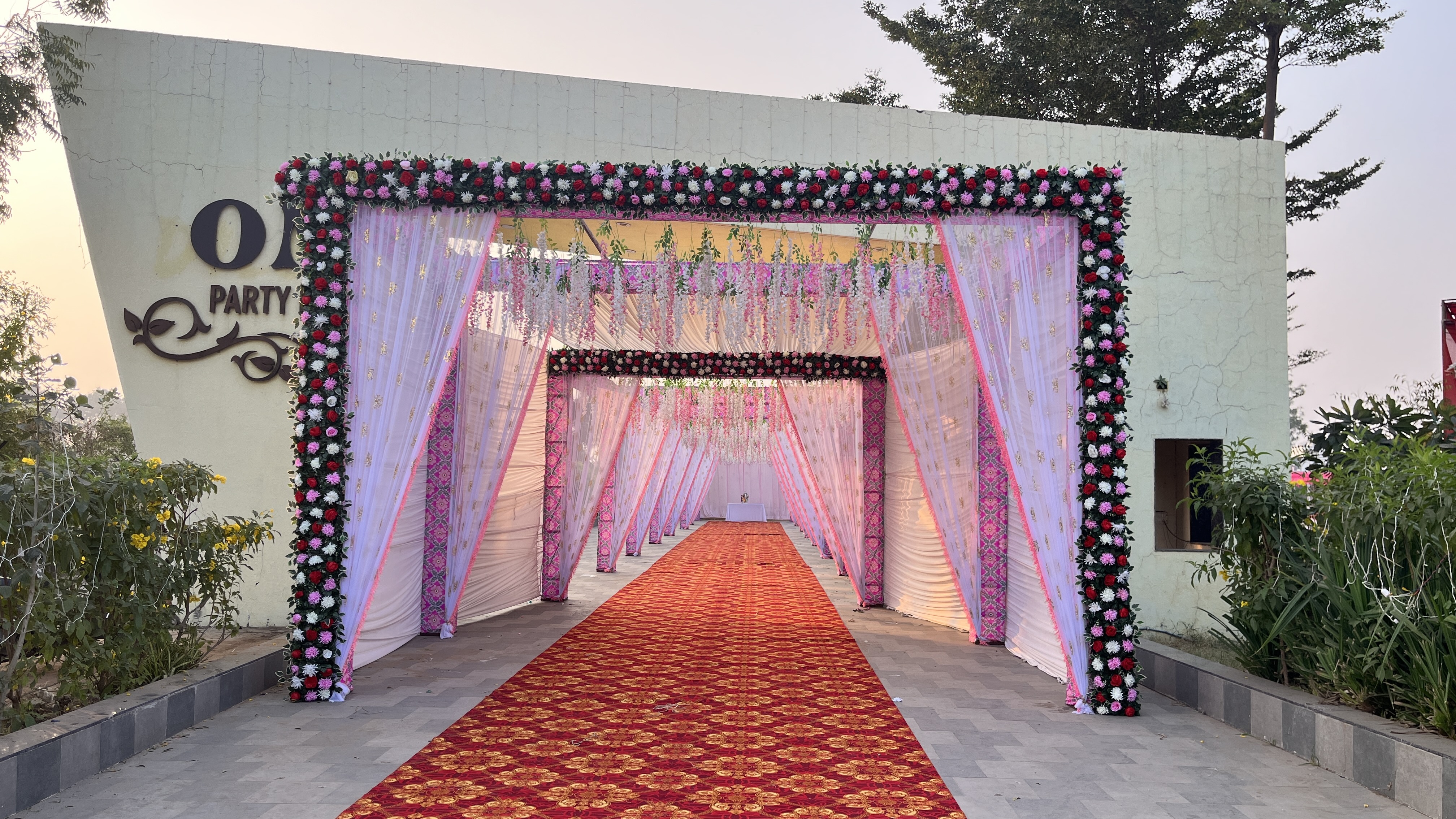 Gate Entry Decoration 