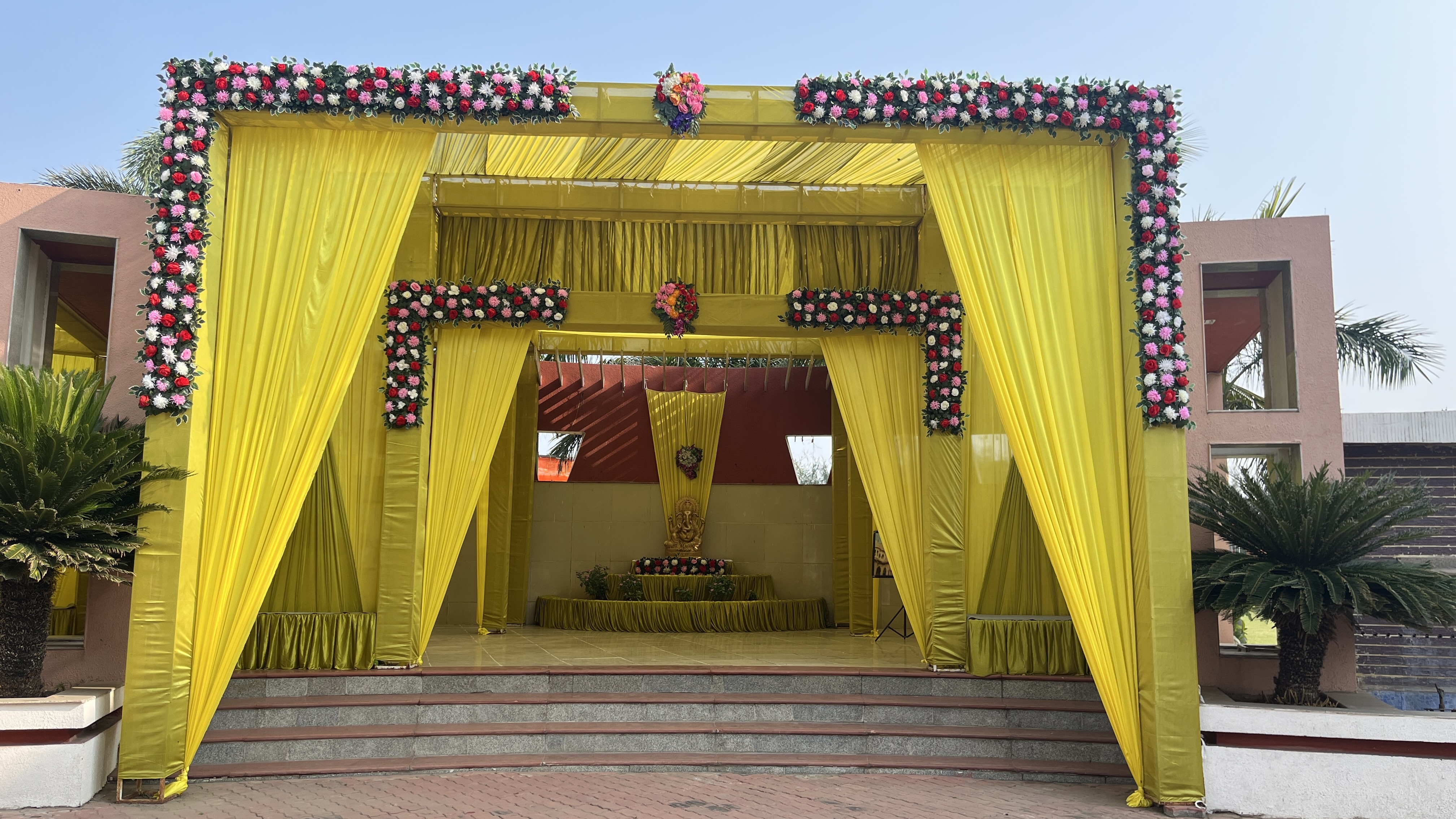 Gate Entry Decoration 