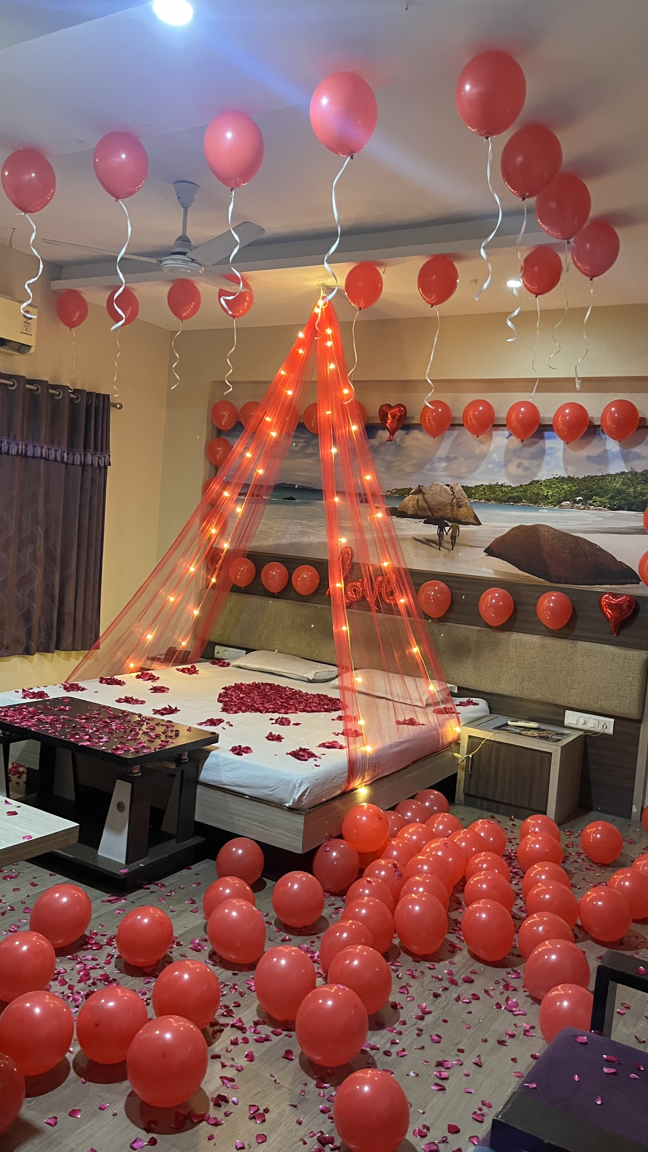 Wedding first night room decoration 